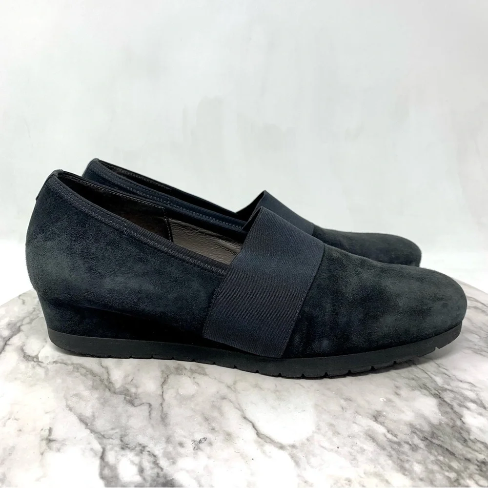 Gabor Classic Black Suede Slip-On Comfort Wedge Loafers 7.5 Preppy Sporty Chic